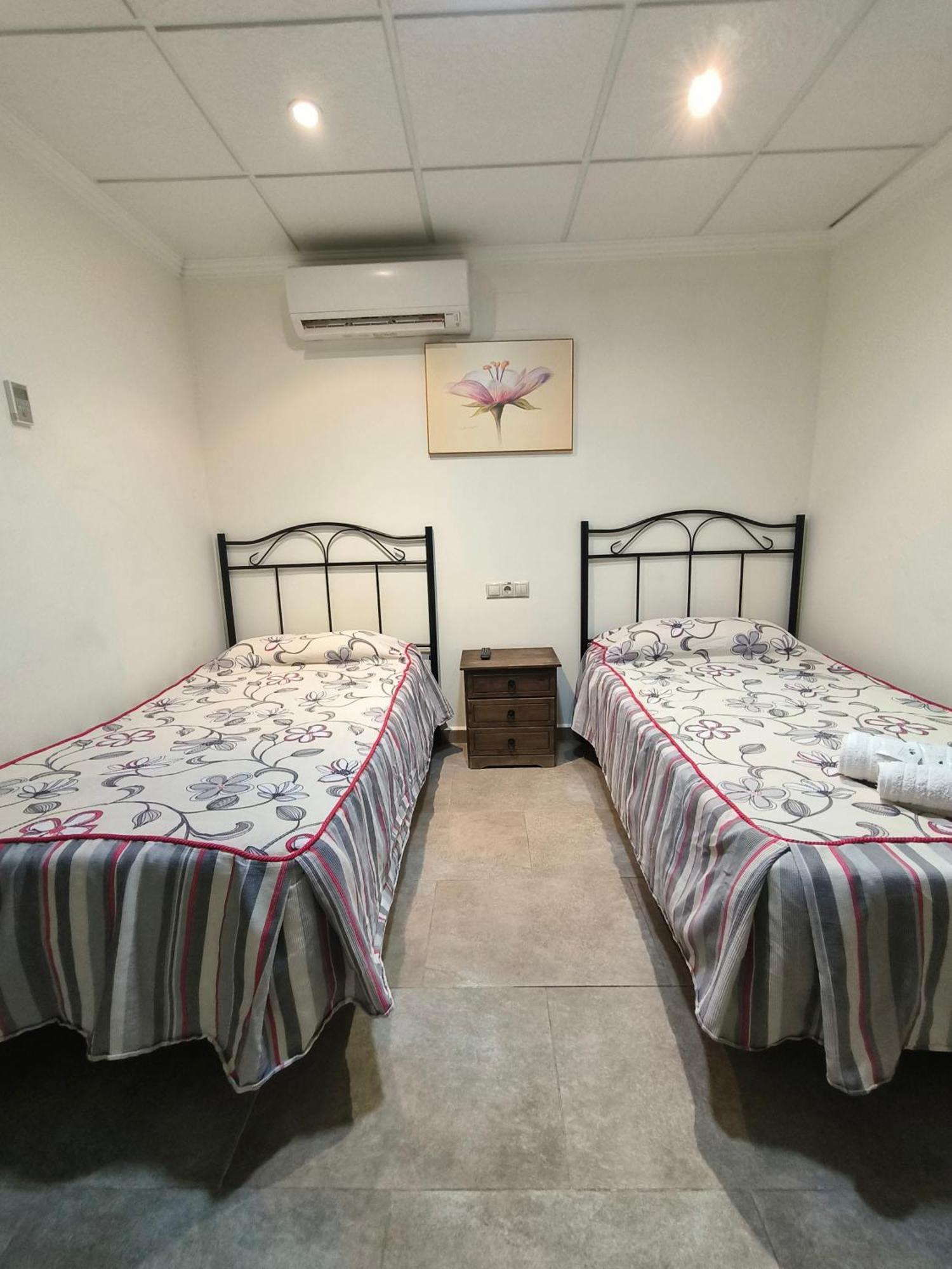 Ca' La Conchin Hotel Cortes de Pallas Bagian luar foto